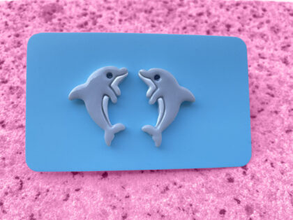 Pendientes con forma de delfines